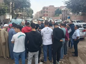 للقضاء علي مشكلة الطفوحات.. نائب محافظ الجيزة يتابع ميدانيا مشروع تجديد شبكات الصرف الصحي بأبو النمرس 25 - جريدة المساء