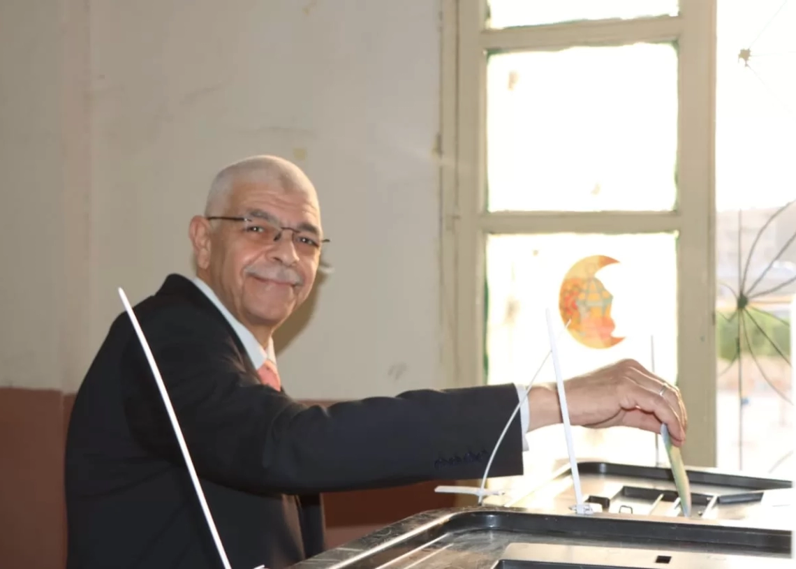 رئيس جامعة المنوفية يُدلي بصوته في انتخابات مجلس النواب 18 - جريدة المساء رئيس جامعة المنوفية يُدلي بصوته في انتخابات مجلس النواب 17 - جريدة المساء