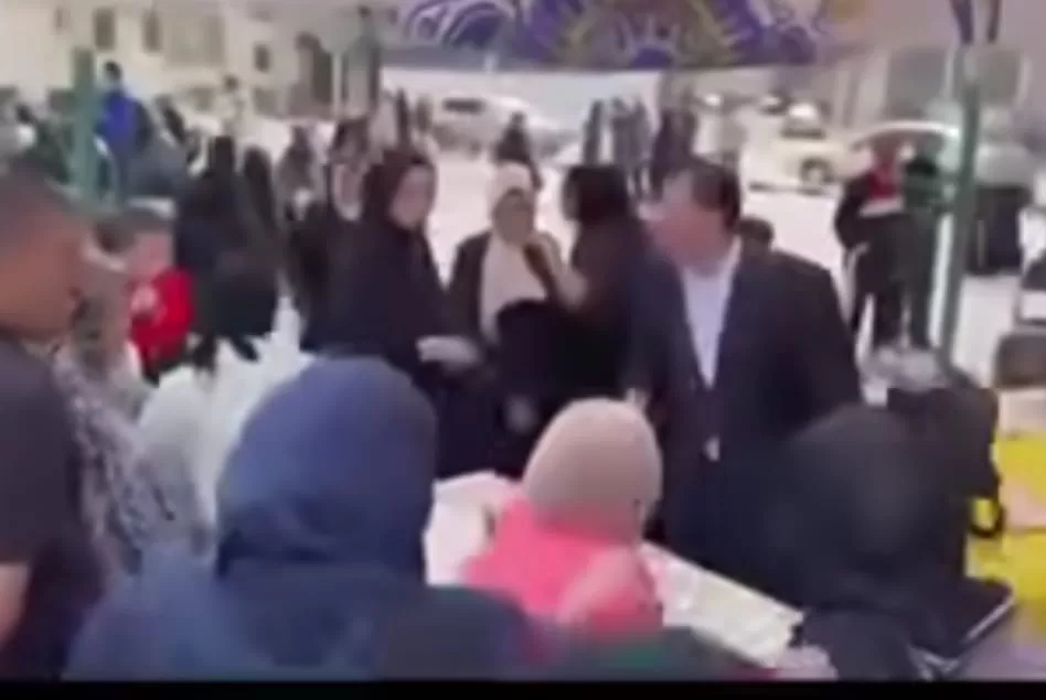 إقبال كثيف وتنظيم محكم داخل لجان انتخابات مجلس النواب فى اليوم الثانى ببورسعيد 21 - جريدة المساء