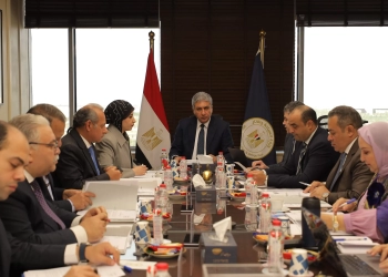 فى اجتماع مجلس صندوق السياحة والآثار.. 25% زيادة فى الحركة الوافدة..ضمن برنامج تحفيز الطيران .. تخصيص الاعتمادات المالية لمخطط تطوير المنطقة.. من مطار سفنكس حتى سقارة 31 - جريدة المساء