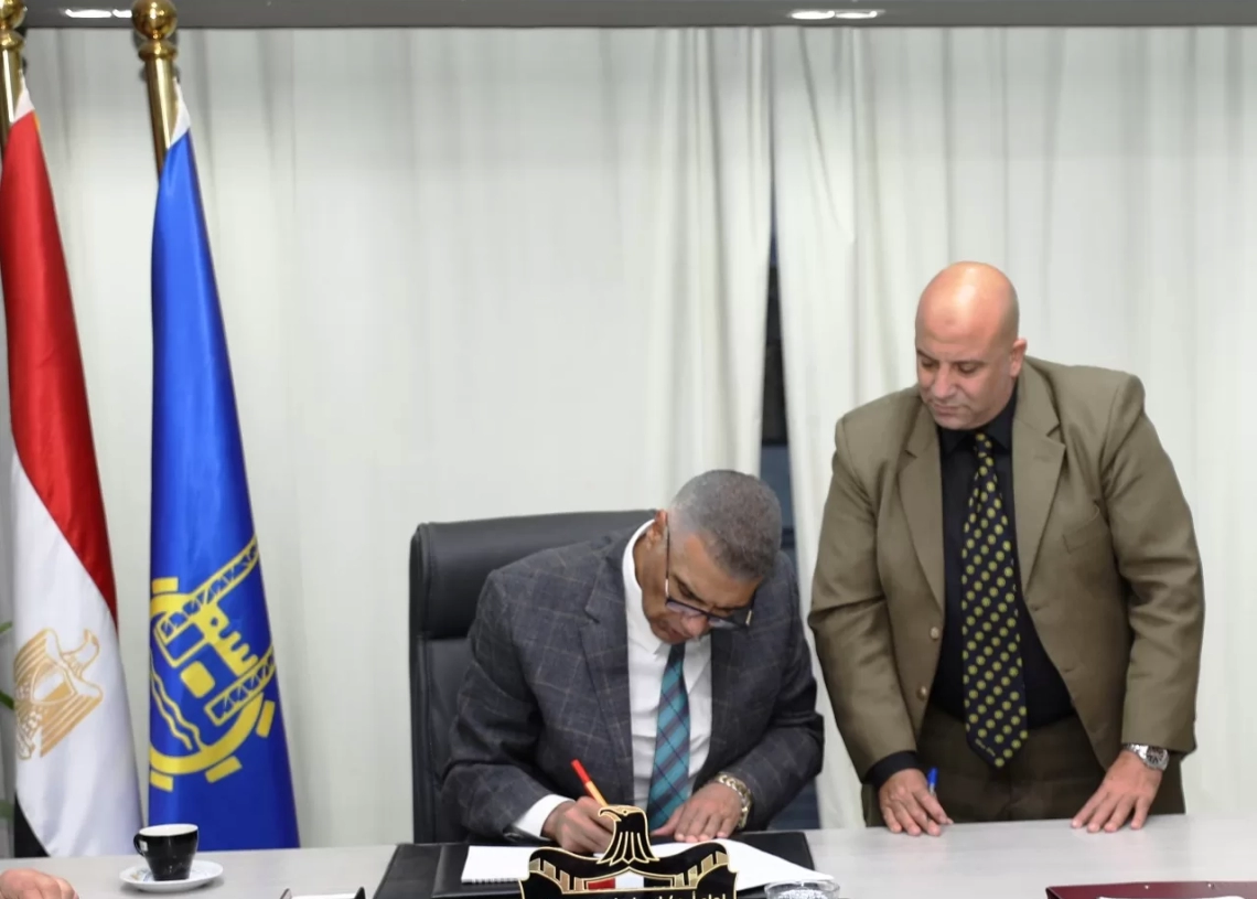 محافظ أسوان : توفير إعتماد مالى بقيمة 12 مليون جنيه لتوصيل شبكات المياه والكهرباء لخدمة 84 منزل بقرية وادى العرب بنصر النوبة 20 - جريدة المساء محافظ أسوان : توفير إعتماد مالى بقيمة 12 مليون جنيه لتوصيل شبكات المياه والكهرباء لخدمة 84 منزل بقرية وادى العرب بنصر النوبة 19 - جريدة المساء