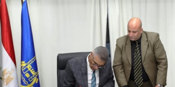 محافظ أسوان : توفير إعتماد مالى بقيمة 12 مليون جنيه لتوصيل شبكات المياه والكهرباء لخدمة 84 منزل بقرية وادى العرب بنصر النوبة 2 - جريدة المساء محافظ أسوان : توفير إعتماد مالى بقيمة 12 مليون جنيه لتوصيل شبكات المياه والكهرباء لخدمة 84 منزل بقرية وادى العرب بنصر النوبة 1 - جريدة المساء