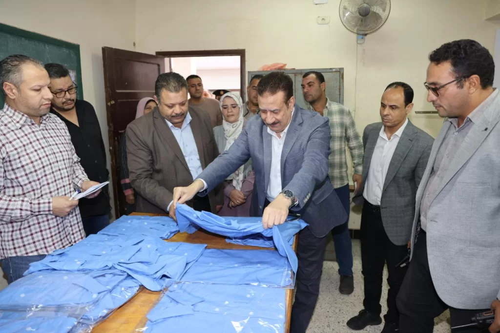 محافظ المنوفية يتفقد مدرسة صناعية ويحيل مسؤولين للتحقيق للتقصير 21 - جريدة المساء محافظ المنوفية يتفقد مدرسة صناعية ويحيل مسؤولين للتحقيق للتقصير 20 - جريدة المساء