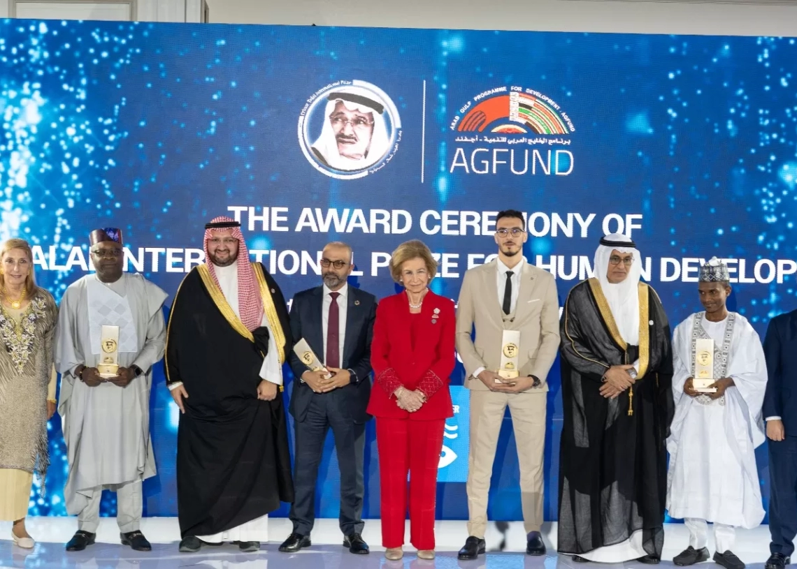 جائزة الأمير طلال الدولية تكرم رواد العمل في مجال الحياة البحرية 19 - جريدة المساء