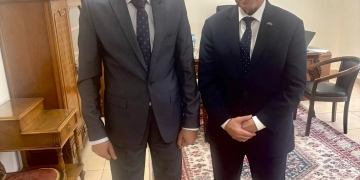 بحث تطوير الخدمات القنصلية وتسهيل تصويت المصريين بالخارج 1 - جريدة المساء