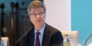 المفكر العالمى جيفرى ساكس يدعو إلى التكامل العربى 1 - جريدة المساء