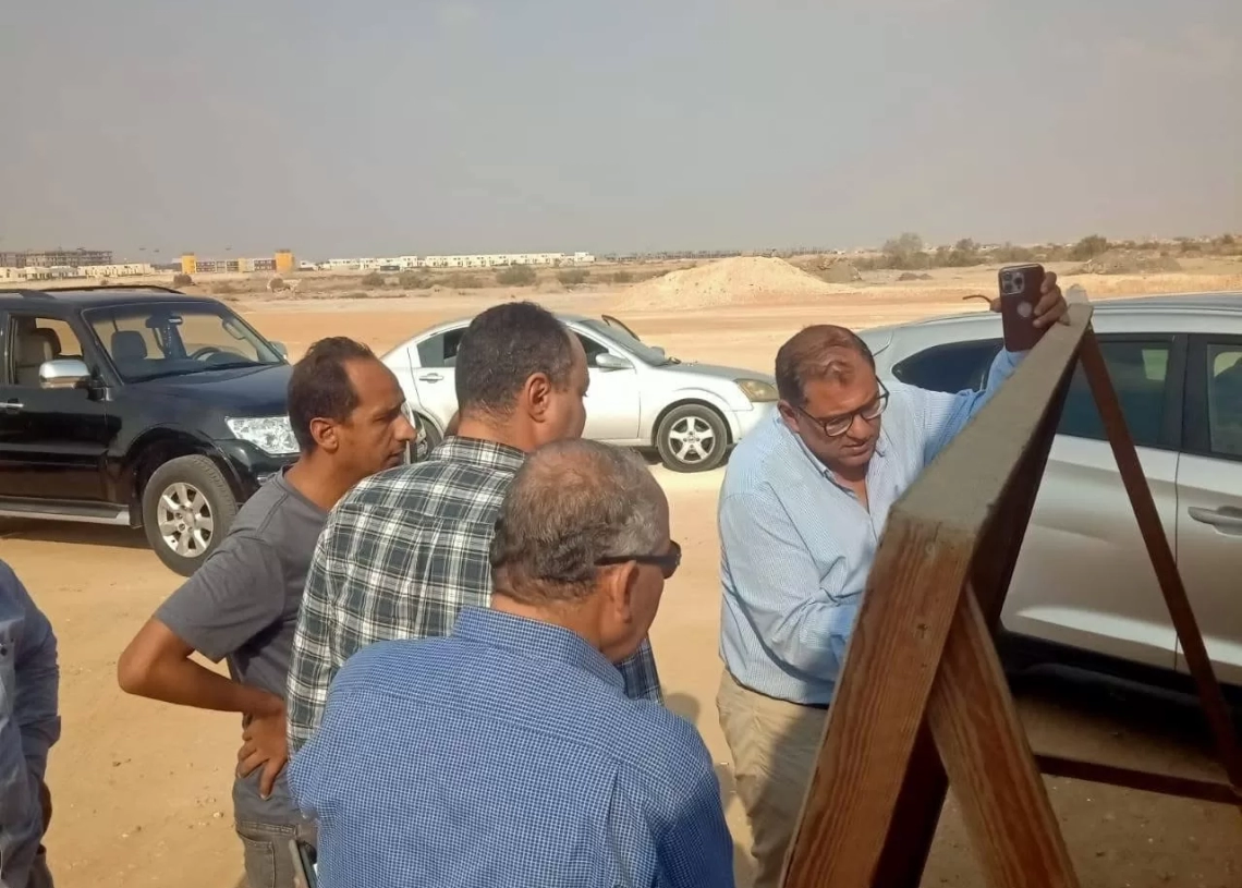 جولة ميدانية لمتابعة مشروعات المرافق الجديدة بمنطقة جنيفة بالشروق 19 - جريدة المساء