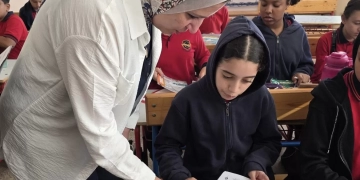 مديرة الشروق تتابع مدرسة الشهيد عبد الرحمن الشناوي لغات وتجهيز 80% من الفصول بالتكنولوجيا الحديثة 1 - جريدة المساء