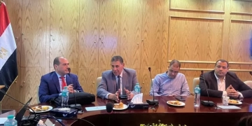 صيدلة عين شمس تستضيف د.أحمد كاسب بجامعة تكساس 1 - جريدة المساء