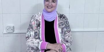 د جميلة نصر: ارتداء الكمامة "مهم جدا" بالأماكن المزدحمة ودور العبادة 1 - جريدة المساء