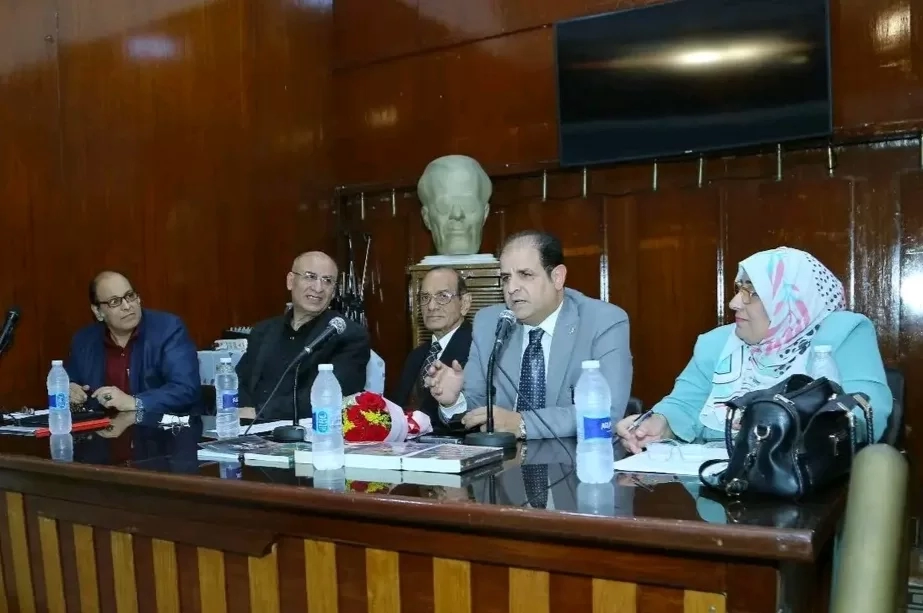 اتحاد الكتاب يحتفي بالأديب المخرج رضا سليمان 20 - جريدة المساء اتحاد الكتاب يحتفي بالأديب المخرج رضا سليمان 19 - جريدة المساء