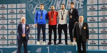 فى إنجاز تاريخى لاول مرة.. فراعنة الكاراتيه يتصدرون المركز الأول في بطولة العالم بالقاهرة 1 - جريدة المساء