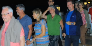 بني سويف تستقبل 42 سائحًا ألمانيًا في جولة على كورنيش النيل 2 - جريدة المساء بني سويف تستقبل 42 سائحًا ألمانيًا في جولة على كورنيش النيل 1 - جريدة المساء