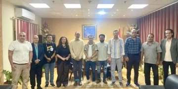 هشام عطوة يعقد اجتماعا مع مديري فرق البيت الفني للمسرح لمناقشة تطوير منظومة العروض المسرحية 1 - جريدة المساء