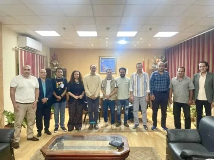 هشام عطوة يعقد اجتماعا مع مديري فرق البيت الفني للمسرح لمناقشة تطوير منظومة العروض المسرحية 19 - جريدة المساء