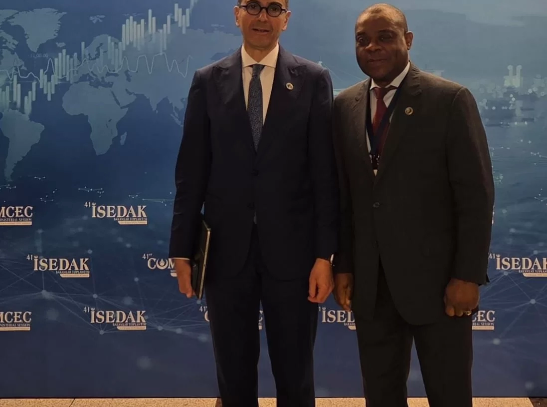 وزير الاستثمار يناقش مع سكرتير عام منظمة الدول الثماني الاسلامية ترتيبات استضافة مصر للاجتماع الوزاري  27 - جريدة المساء