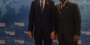 وزير الاستثمار يناقش مع سكرتير عام منظمة الدول الثماني الاسلامية ترتيبات استضافة مصر للاجتماع الوزاري  9 - جريدة المساء