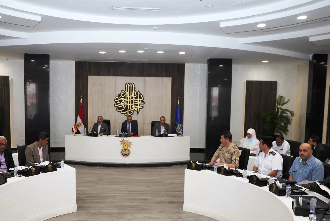 محافظ أسوان يصدر أمراً إداريا فى إنتخابات بحظر العاملين للمشاركة فى أية دعاية إنتخابية 20 - جريدة المساء محافظ أسوان يصدر أمراً إداريا فى إنتخابات بحظر العاملين للمشاركة فى أية دعاية إنتخابية 19 - جريدة المساء