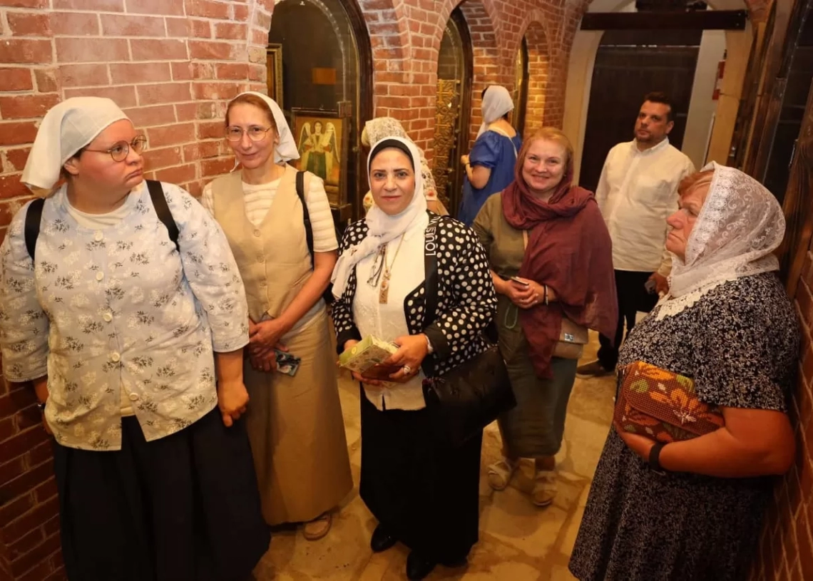 الدكتوره صفاء العبد مدير عام السياحة بكفرالشيخ : إستقبلنا بالورود وفدا سياحيا رسميا من روسيا 18 - جريدة المساء