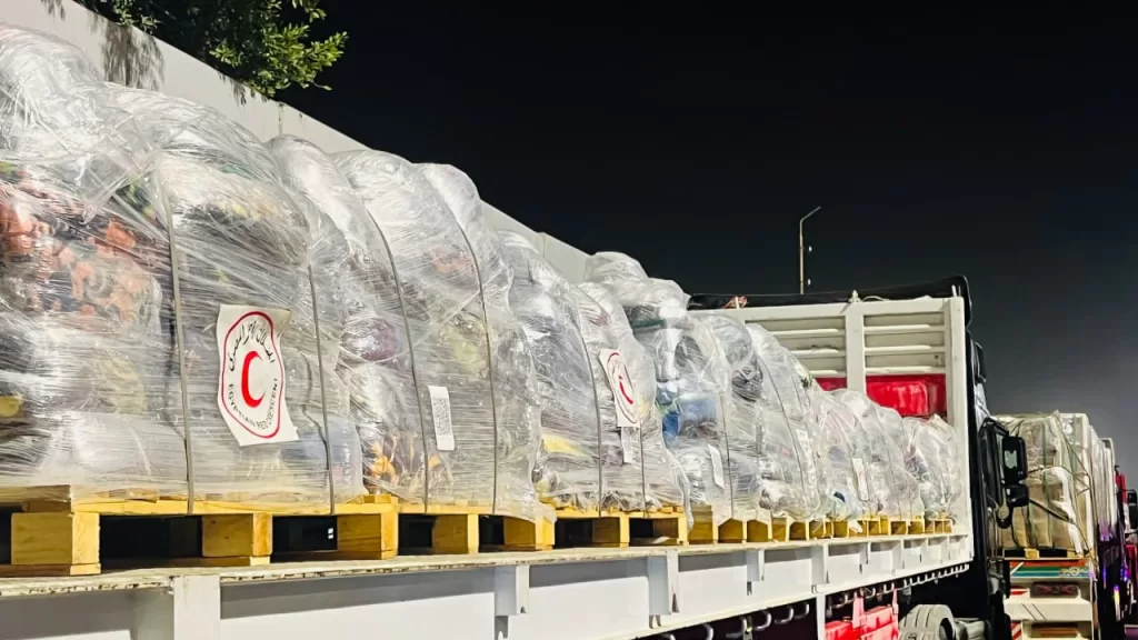 مصر تمد غزة بـ 129 ألاف بطانية وخيمة وأطنان من المواد الغذائية 27 - جريدة المساء