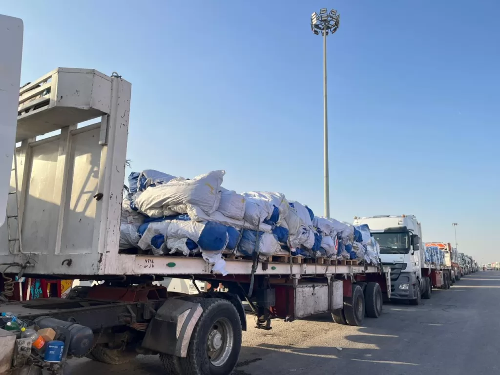 الهلال الأحمر يدخل احتياجات الشتاء و9900 طن إمدادات إنسانية لأهالي غزة 23 - جريدة المساء الهلال الأحمر يدخل احتياجات الشتاء و9900 طن إمدادات إنسانية لأهالي غزة 22 - جريدة المساء