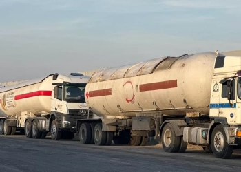 الهلال الأحمر المصرى يمد أهل غزة بالمساعدات