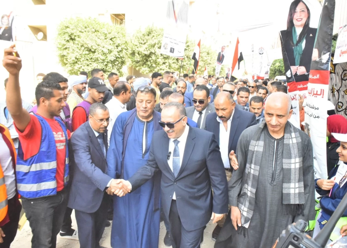 وسط أجواء من الانضباط والإقبال المتزايد.. محافظ أسيوط يتفقد لجان انتخابات النواب 2025 15 - جريدة المساء