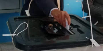 مدير الصندوق يدلى بصوته