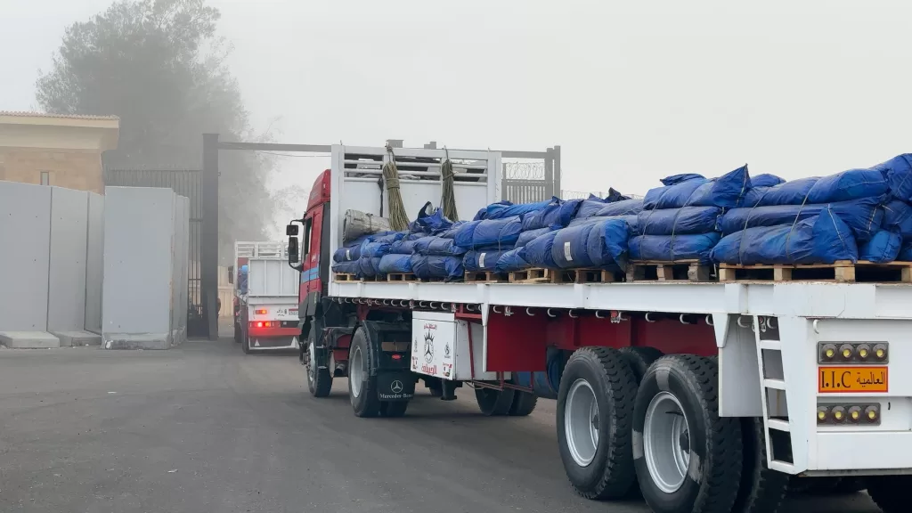 مصر تمد غزة بـ 8200 طن مواد غذائية وبترولية 21 - جريدة المساء