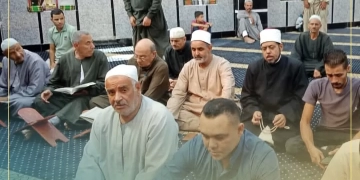 مقارئ الجمهور تُزهِر مساجد كفر الشيخ نورًا وإيمانًا عقب صلاة الجمعة 2 - جريدة المساء مقارئ الجمهور تُزهِر مساجد كفر الشيخ نورًا وإيمانًا عقب صلاة الجمعة 1 - جريدة المساء