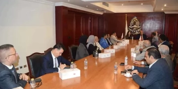 وفد اقتصادي مغربي يزور غرفة القاهرة لبحث سبل تعاون جديدة