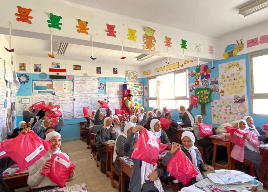 الهلال الأحمر يطلق حملة لحماية الأطفال من أمراض الشتاء 18 - جريدة المساء