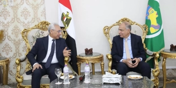 رئيس جامعة المنيا يوقع بروتوكول تحالف "الريادة الخضراء" ضمن مبادرة "تحالف وتنمية" 2 - جريدة المساء رئيس جامعة المنيا يوقع بروتوكول تحالف "الريادة الخضراء" ضمن مبادرة "تحالف وتنمية" 1 - جريدة المساء