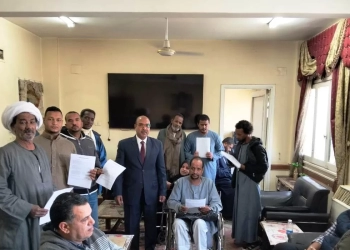 محافظ أسوان يتابع جهود مديرية العمل خلال نوفمبر فى المجالات التفتيشية والبرامج التدريبية 27 - جريدة المساء