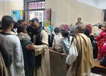 محافظ أسوان : تأمين صناديق الإقتراع لجولة الإعادة للمرحلة الأولى لإنتخابات مجلس النواب وتسليمها للجان الفرز 26 - جريدة المساء محافظ أسوان : تأمين صناديق الإقتراع لجولة الإعادة للمرحلة الأولى لإنتخابات مجلس النواب وتسليمها للجان الفرز 25 - جريدة المساء