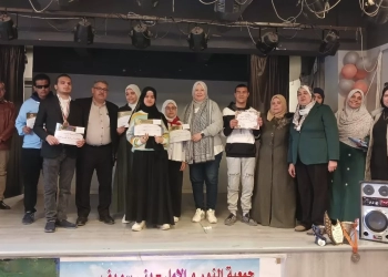 خلال زيارتها لمدرسة النور للمكفوفين ببني سويف وكيل الوزارة تكرّم المتفوقين علميًا ورياضيًا 25 - جريدة المساء