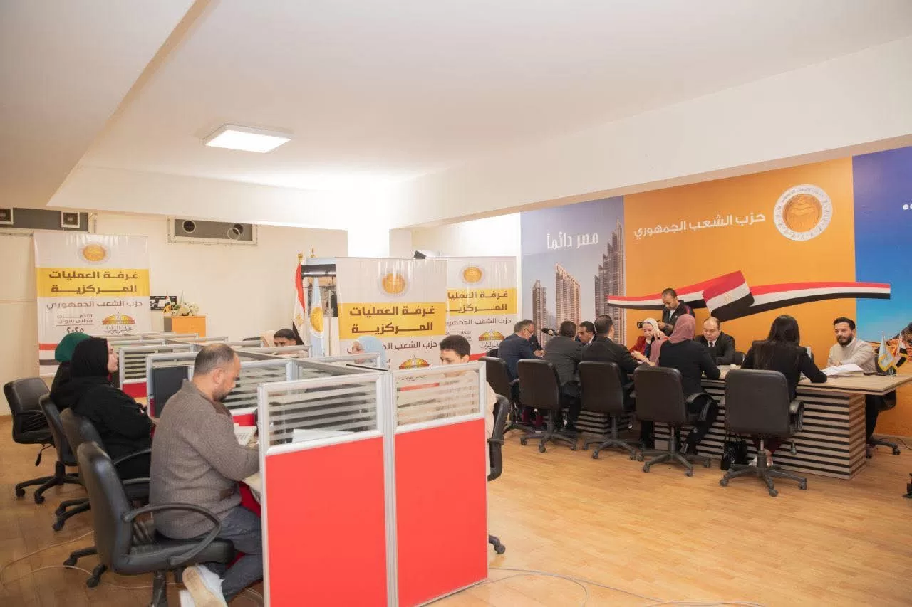 "الشعب الجمهوري" يتابع سير التصويت في 19 دائرة انتخابية 58 - جريدة المساء