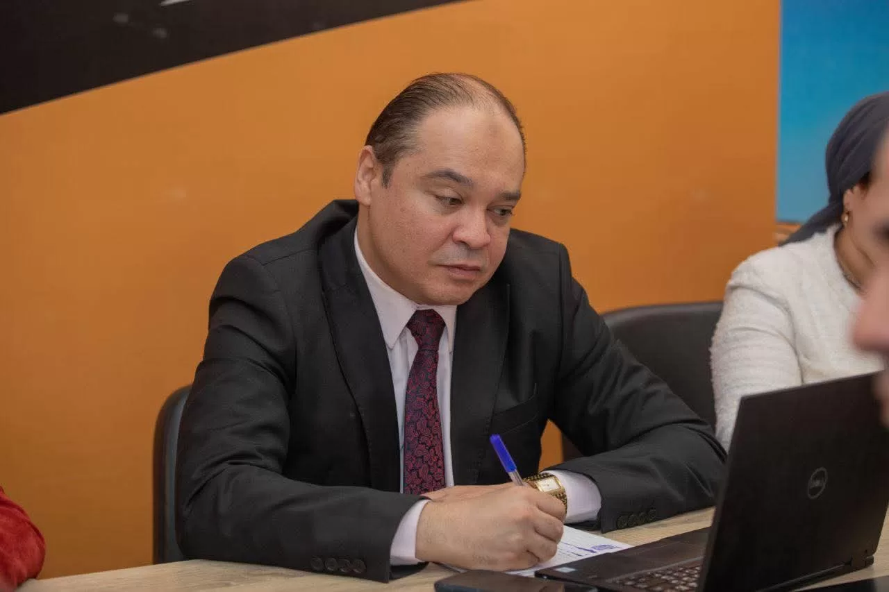 "الشعب الجمهوري" يتابع سير التصويت في 19 دائرة انتخابية 48 - جريدة المساء