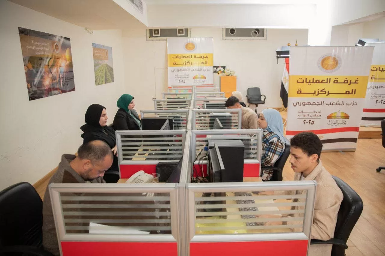 "الشعب الجمهوري" يتابع سير التصويت في 19 دائرة انتخابية 66 - جريدة المساء