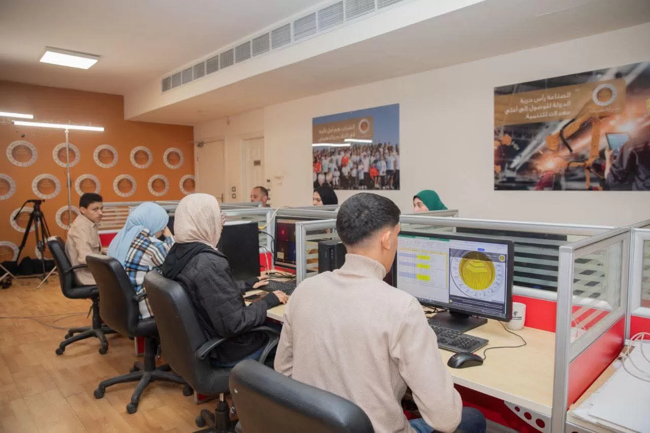 "الشعب الجمهوري" يتابع سير التصويت في 19 دائرة انتخابية 72 - جريدة المساء