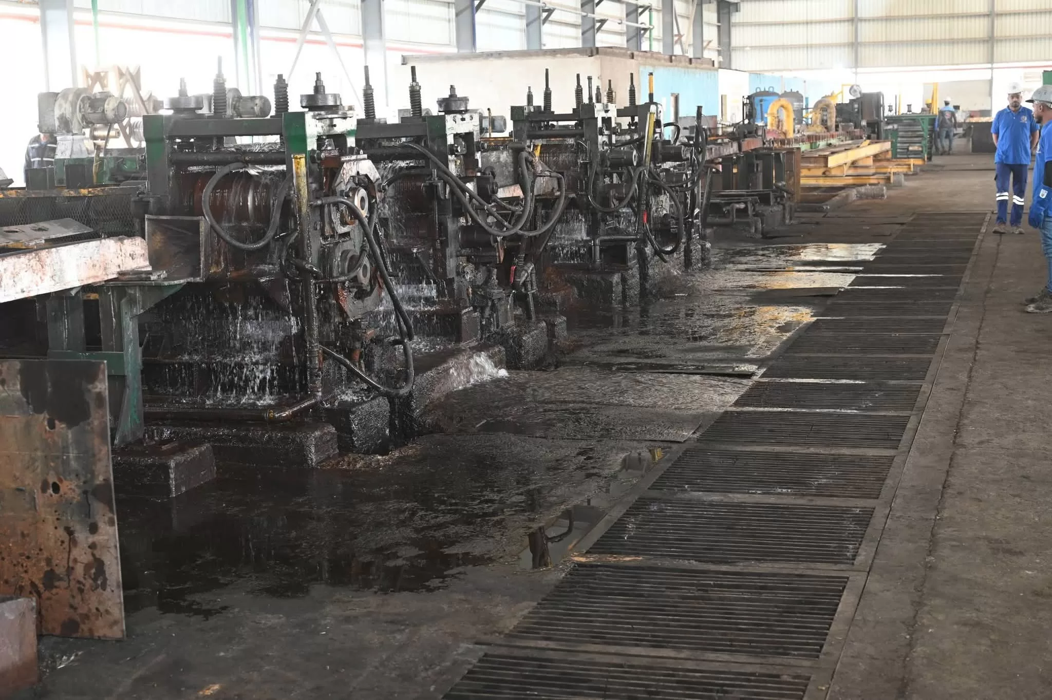 نائب رئيس الوزراء ووزير الصناعة والنقل يتفقد منطقتي "قفط" و"هو" الصناعيتين بقنا 64 - جريدة المساء