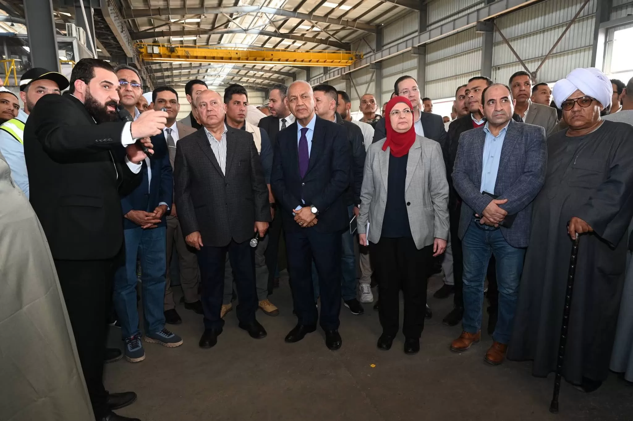 نائب رئيس الوزراء ووزير الصناعة والنقل يتفقد منطقتي "قفط" و"هو" الصناعيتين بقنا 70 - جريدة المساء