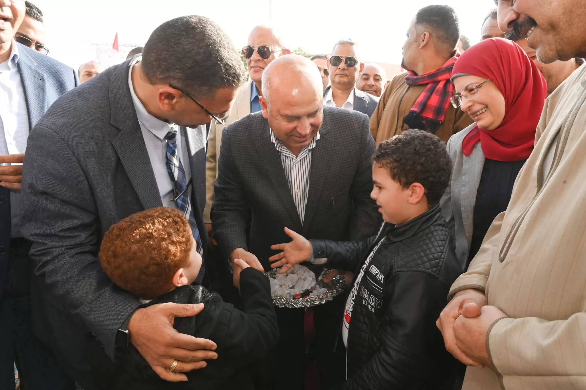 نائب رئيس الوزراء ووزير الصناعة والنقل يتفقد منطقتي "قفط" و"هو" الصناعيتين بقنا 90 - جريدة المساء