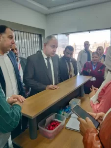 وكيل وزارة الصحة بالجيزة يتفقد وحدتي الود والفهميين بالصف 21 - جريدة المساء