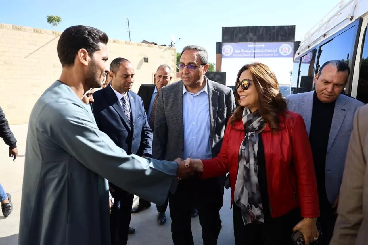 وزيرة التنمية المحلية: المنطقة الصناعية بقفط نموذج واعد للتنمية المتكاملة بالصعيد 20 - جريدة المساء