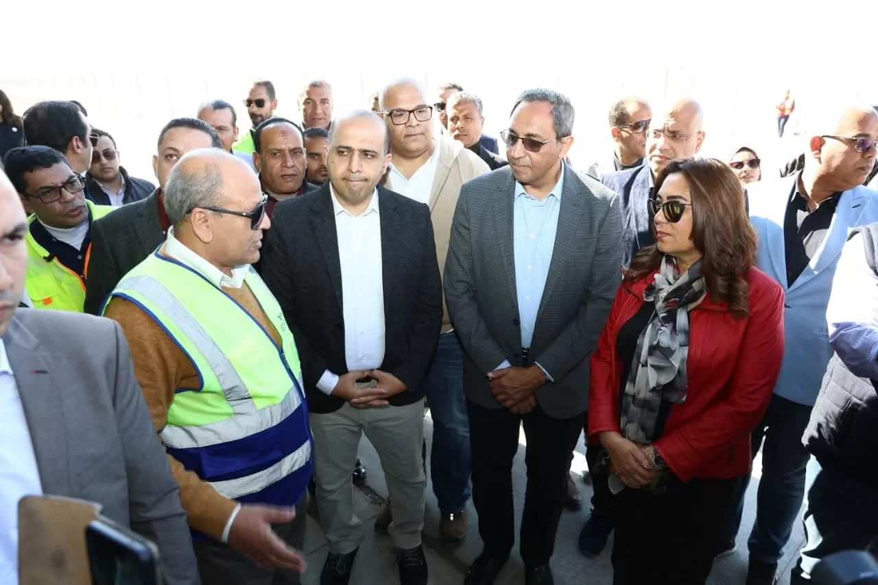 د.منال عوض تتفقد المدفن الصحي للمخلفات الصلبة بقوص 25 - جريدة المساء