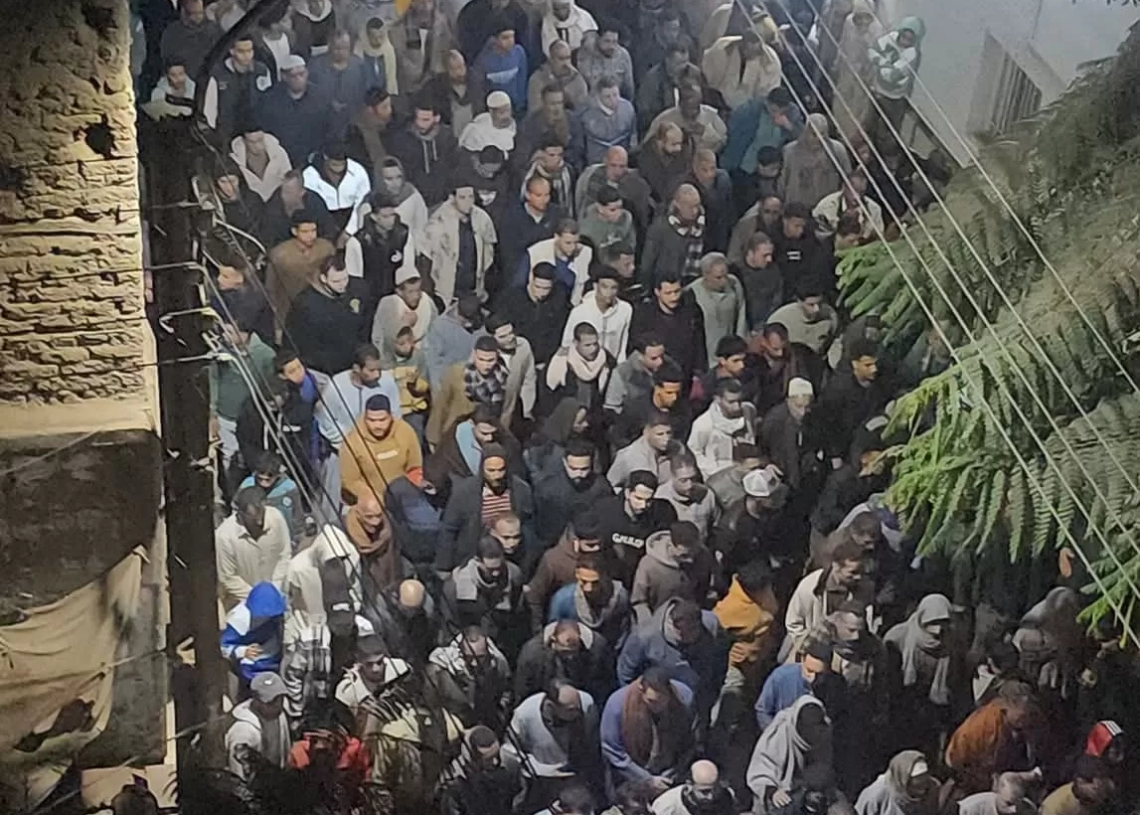 فى جنازات شعبية مهيبة..أهالى أشمون يودعون شهداء لقمة العيش فى حادث الصحراوى 19 - جريدة المساء