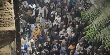 فى جنازات شعبية مهيبة..أهالى أشمون يودعون شهداء لقمة العيش فى حادث الصحراوى 1 - جريدة المساء