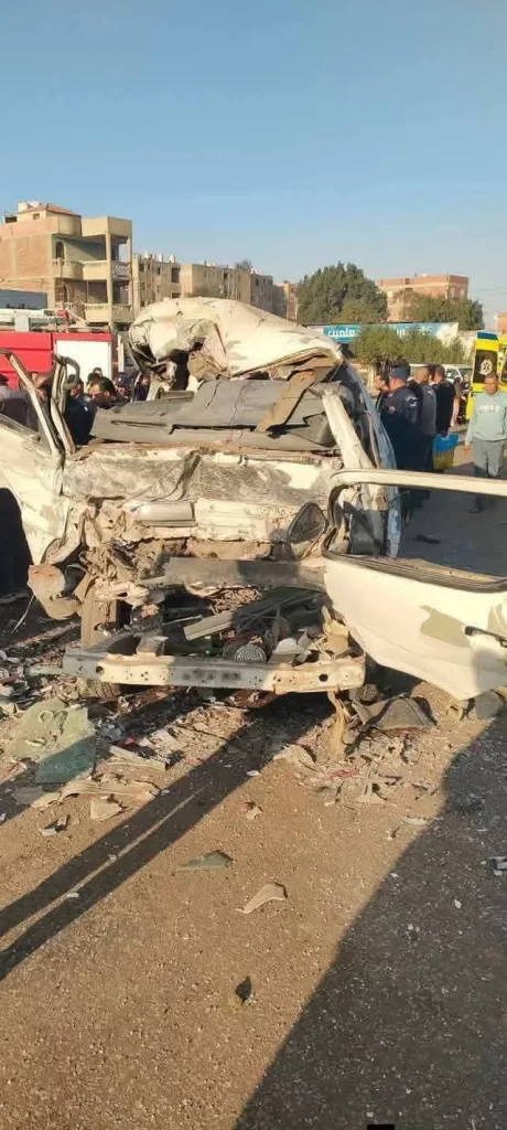 فى جنازات شعبية مهيبة..أهالى أشمون يودعون شهداء لقمة العيش فى حادث الصحراوى 31 - جريدة المساء