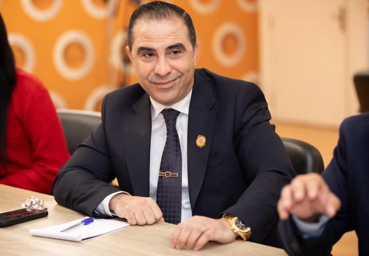 «الشعب الجمهوري» يتابع جولة الإعادة للتصويت بالخارج في الدوائر الـ30 الملغاة 31 - جريدة المساء